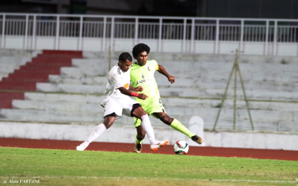 NE DREHU au défi Magenta / MOBIL SUPER LIGUE J3 NE DREHU au défi Magenta / MOBIL SUPER LIGUE J3