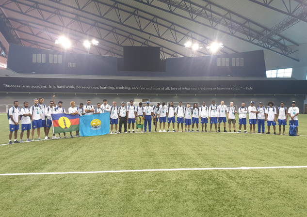 HIENGHENE découvre et observe / Mondial des clubs de la FIFA J-5 (ITW vidéo) HIENGHENE découvre et observe / Mondial des clubs de la FIFA J-5 (ITW vidéo)