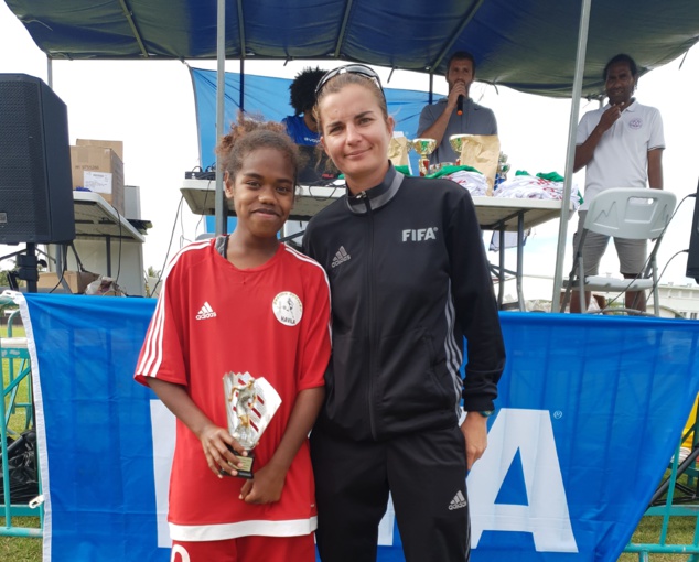 " Etre la partisante du Football Féminin " / INTERVIEW avec Charlotte PELLETIER - FCF " Etre la partisante du Football Féminin " / INTERVIEW avec Charlotte PELLETIER - FCF