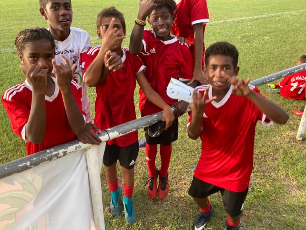 L'équipe de l'ES WACAELE a fait étalage de tout son talent, samedi dernier à BOULOUPARIS. L'équipe de l'ES WACAELE a fait étalage de tout son talent, samedi dernier à BOULOUPARIS.