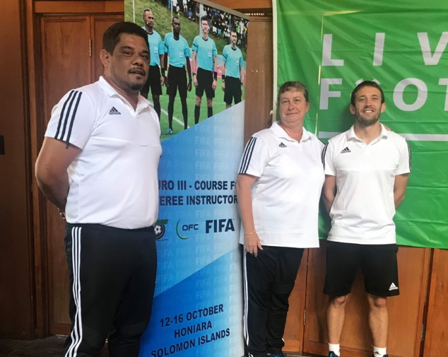 Marius Gaïcoin, Jacqueline Santino, et Médéric Lacour, ici lors d'une formation FIFA FUTURO III à Honiara, en 2019 Marius Gaïcoin, Jacqueline Santino, et Médéric Lacour, ici lors d'une formation FIFA FUTURO III à Honiara, en 2019