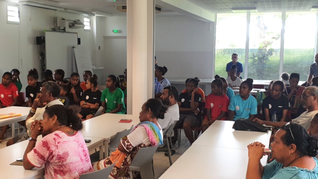 Le tout en présence des parents, forcément attentifs à la présentation faite par la Fédération sur le fonctionnement de l'Académie fédérale Le tout en présence des parents, forcément attentifs à la présentation faite par la Fédération sur le fonctionnement de l'Académie fédérale