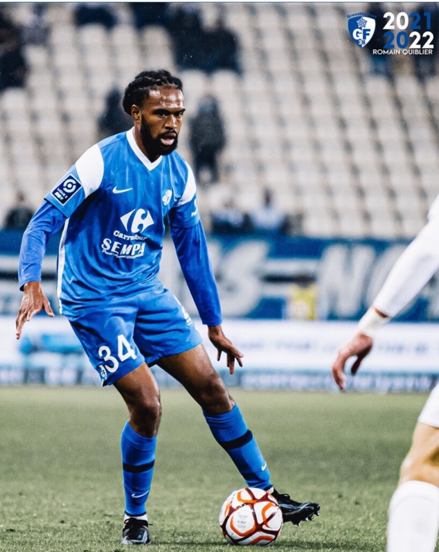 " Un bon début mais le chemin reste encore long " / ITW avec ABIEZER JENO (Ligue 2 / Grenoble Foot 38) " Un bon début mais le chemin reste encore long " / ITW avec ABIEZER JENO (Ligue 2 / Grenoble Foot 38)