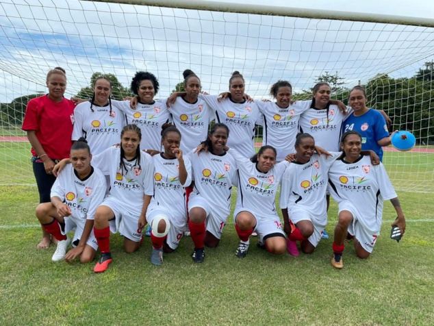 Photo : L'équipe féminine de la JS BACO.