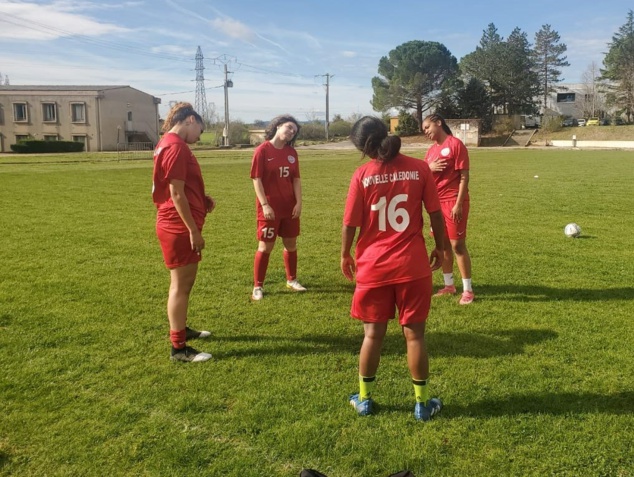 Les 4 filles calédoniennes, en stage en métropole. Les 4 filles calédoniennes, en stage en métropole.