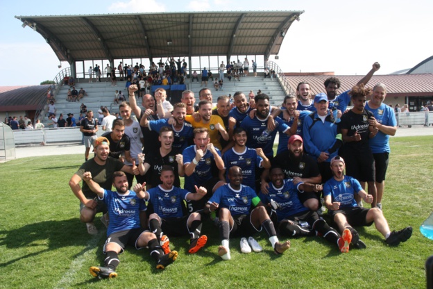 C'était jour de fête en cette mi-mai pour le club de Montreuil-Juigné et Mickaël TIAOU qui fêtaient leur montée en Régional 2.