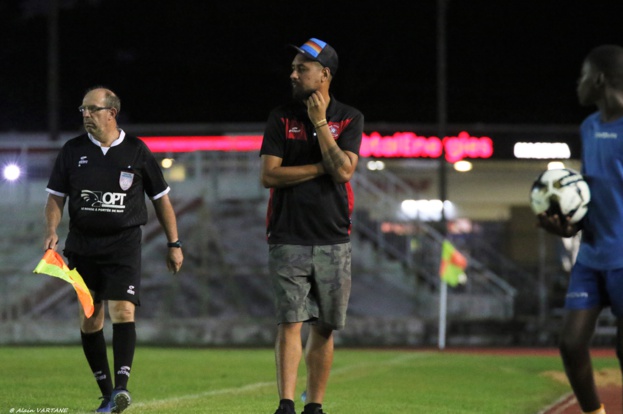 KENJY VENDEGOU - coach de l'ASK. Photo : Alain VARTANE KENJY VENDEGOU - coach de l'ASK. Photo : Alain VARTANE