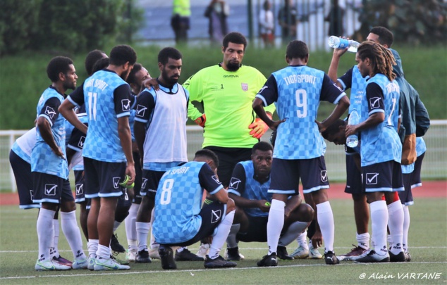 Tiga Sport, soudé dans la défaite samedi dernier face au Mont-Dore. Tiga Sport, soudé dans la défaite samedi dernier face au Mont-Dore.
