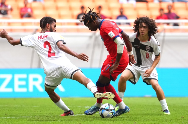 L'équipe d'Angleterre aura infligé un sévère 10-0 aux jeunes cagous, une formation qui aura impressionné Didier BLANC comme l'ensemble du staff. Crédit FIFA L'équipe d'Angleterre aura infligé un sévère 10-0 aux jeunes cagous, une formation qui aura impressionné Didier BLANC comme l'ensemble du staff. Crédit FIFA