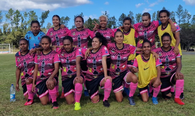 Le PAÏTA FC, club référence dans le développement du football féminin calédonien. Le PAÏTA FC, club référence dans le développement du football féminin calédonien.