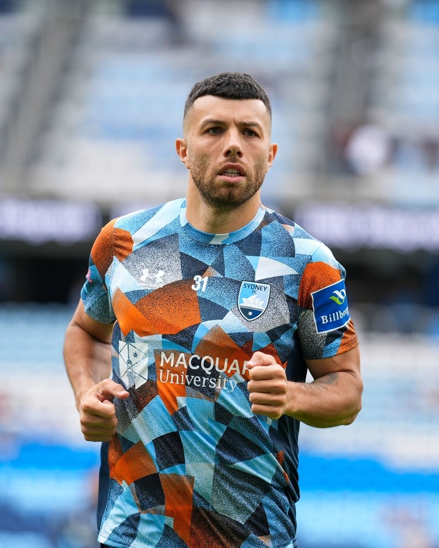 JAUSHUA SOTIRIO avec les CAGOUS | Équipe de Calédonie JAUSHUA SOTIRIO avec les CAGOUS | Équipe de Calédonie