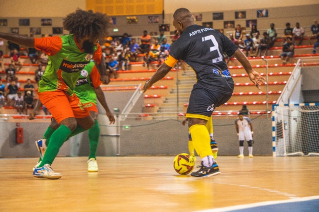 Le FC FERRAND et l'ASPTT rejoignent la FINALE | SUPER LIGUE FUTSAL Le FC FERRAND et l'ASPTT rejoignent la FINALE | SUPER LIGUE FUTSAL