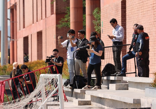 Les cagous suscitent la curiosité auprès des médias mexicains de Guadalajara, et internationaux.