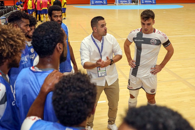 Christophe BENMAZA a la tête des futsaleurs cagous, c'était en 2023. Crédit OFC Christophe BENMAZA a la tête des futsaleurs cagous, c'était en 2023. Crédit OFC