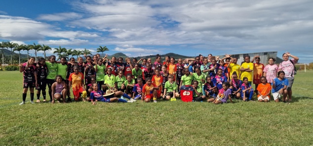FOOTBALL FÉMININ = 2ème journée de compétition + lancement du DÉFI CHAMPIONNAT U13 FOOTBALL FÉMININ = 2ème journée de compétition + lancement du DÉFI CHAMPIONNAT U13