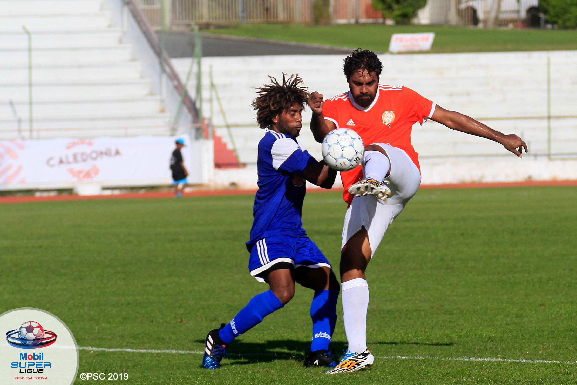  Ça avance pour la reprise / Mobil Super Ligue 