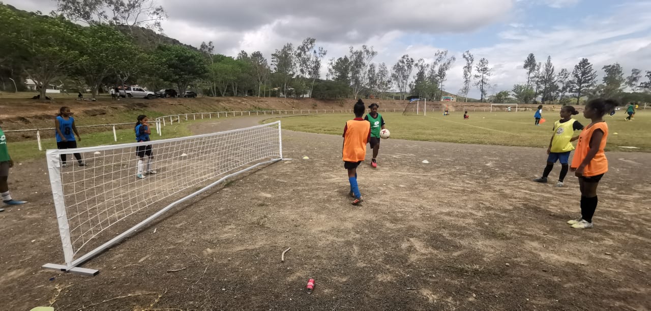 130 footballeuses à La Foa pour finir en beauté / Festival Féminin " La Belle et le Foot " (2020)