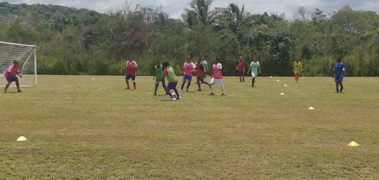 130 footballeuses à La Foa pour finir en beauté / Festival Féminin " La Belle et le Foot " (2020)