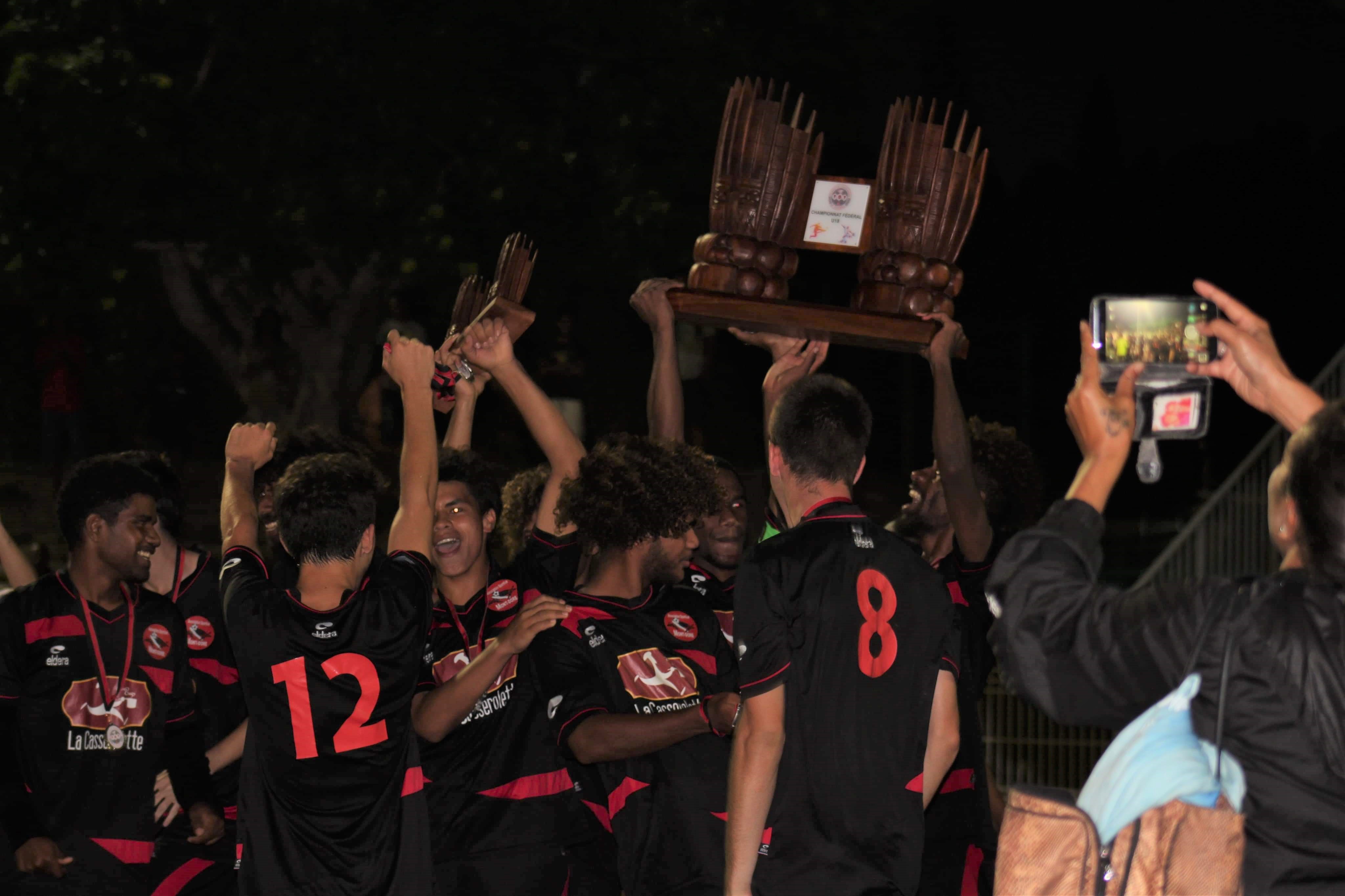 Un solide CHAMPION / Championnat FCF U18 - L'AS MONT DORE vainqueur de la 1ère édition du championnat fédéral U18