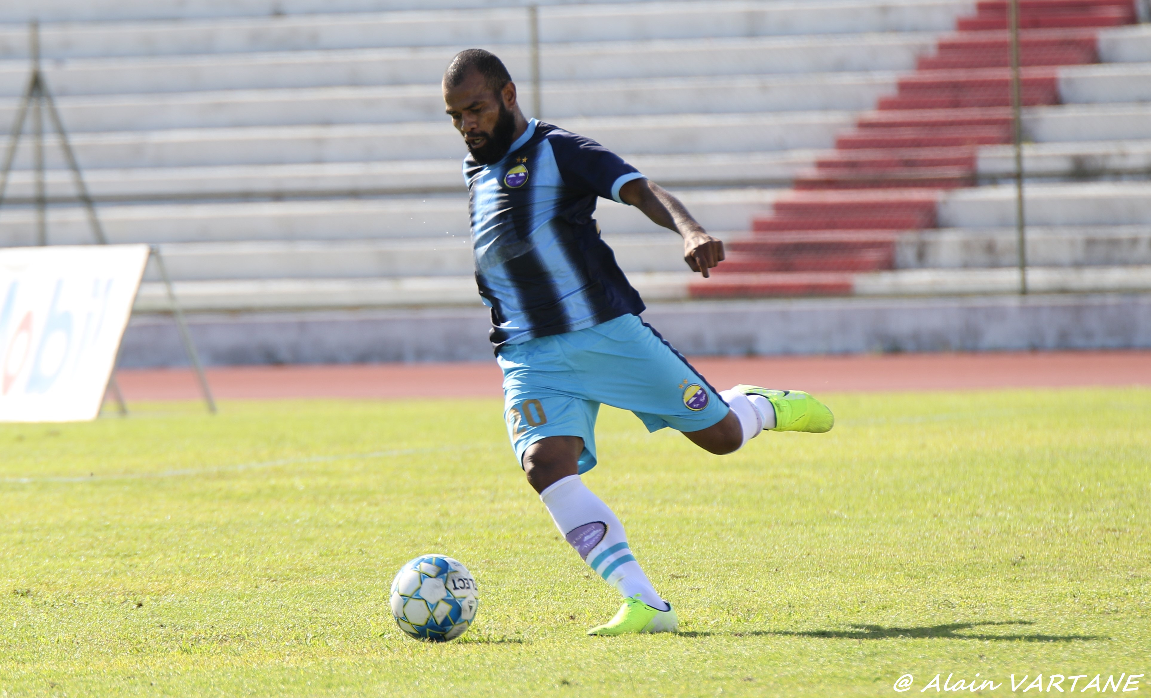 Disparition de Gwenaël POULAWA / Attaquant de l'élite calédonienne