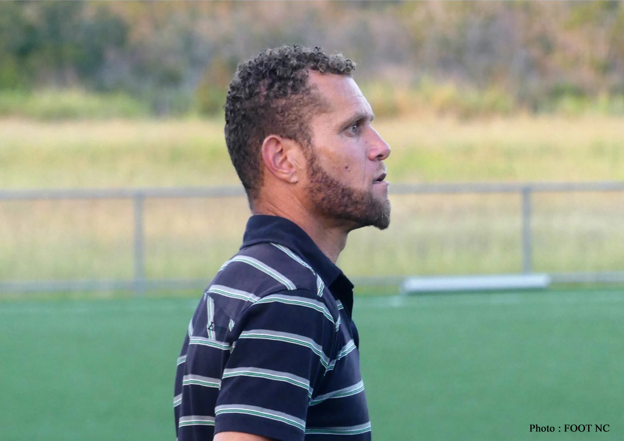 Patrick DIAIKE, ici avec l'équipe de l'ASMD en Championnat fédéral U18 - saison 2020 / Crédit PHOTO : FOOT NC