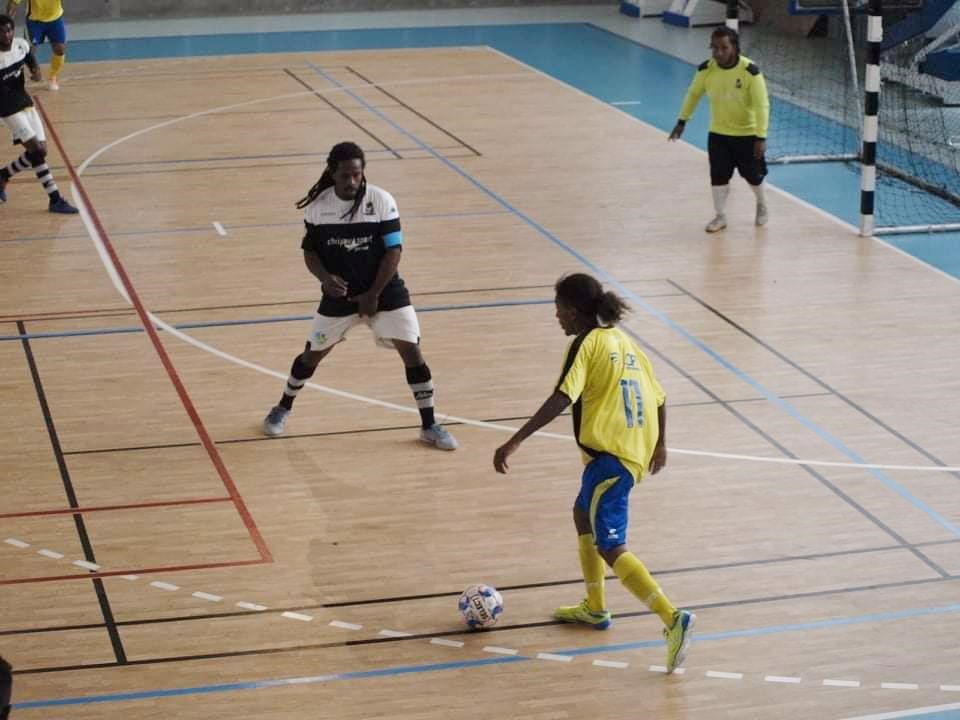 La Super Ligue Futsal, comme la Super Ligue ou encore le Championnat fédéral U18, ont déjà dû décaler leurs premières journées de championnat. Affaire à suivre.