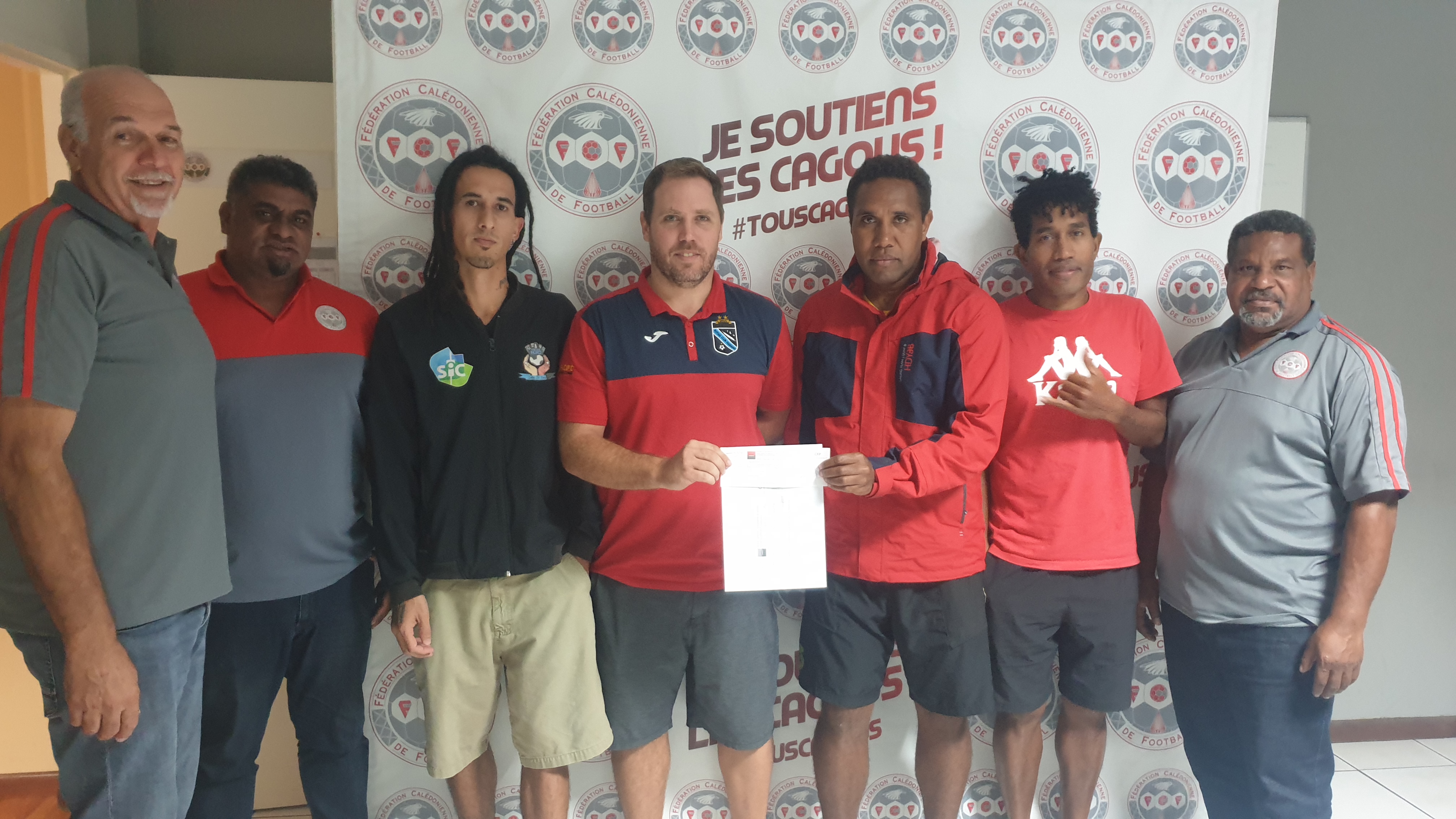 Les clubs de Super Ligue Futsal étaient eux aussi récompensés ce vendredi, au siège de la FCF.
