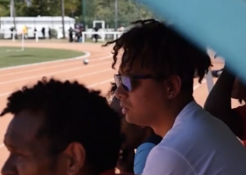 Photo : FOOT NC / Kenjy VENDEGOU, entraîneur de l'AS KUNIE, ancien défenseur central et international calédonien.