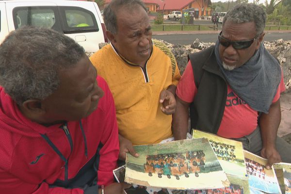 Des Membres actifs du football Lifou en action, avec au centre Ferrand Waneissi.