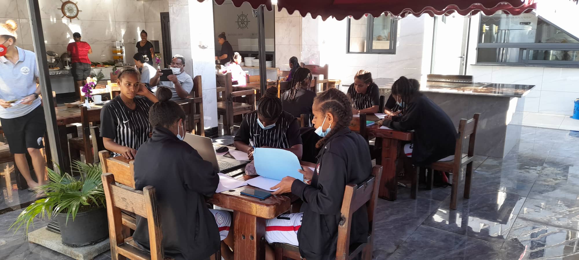 Football ok, mais scolarité également