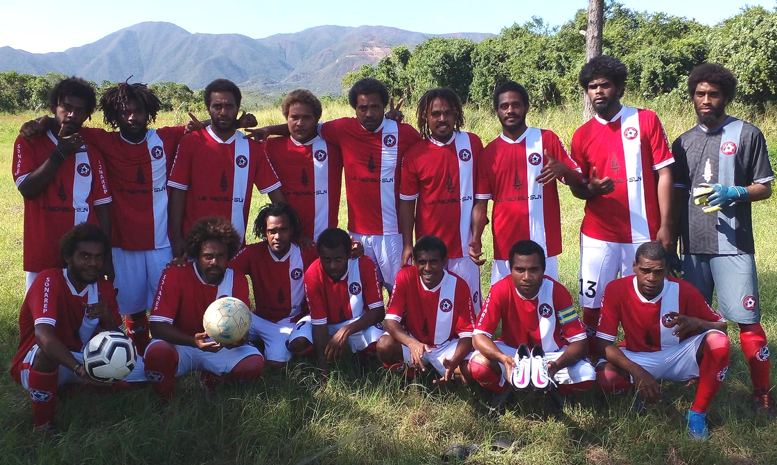 L'AS POUM ira défendre ses couleurs ce samedi en COUPE au Stade Yoshida de Koné, face au RC POINDIMIE. Crédit Photo : As Poum - FOOT NC