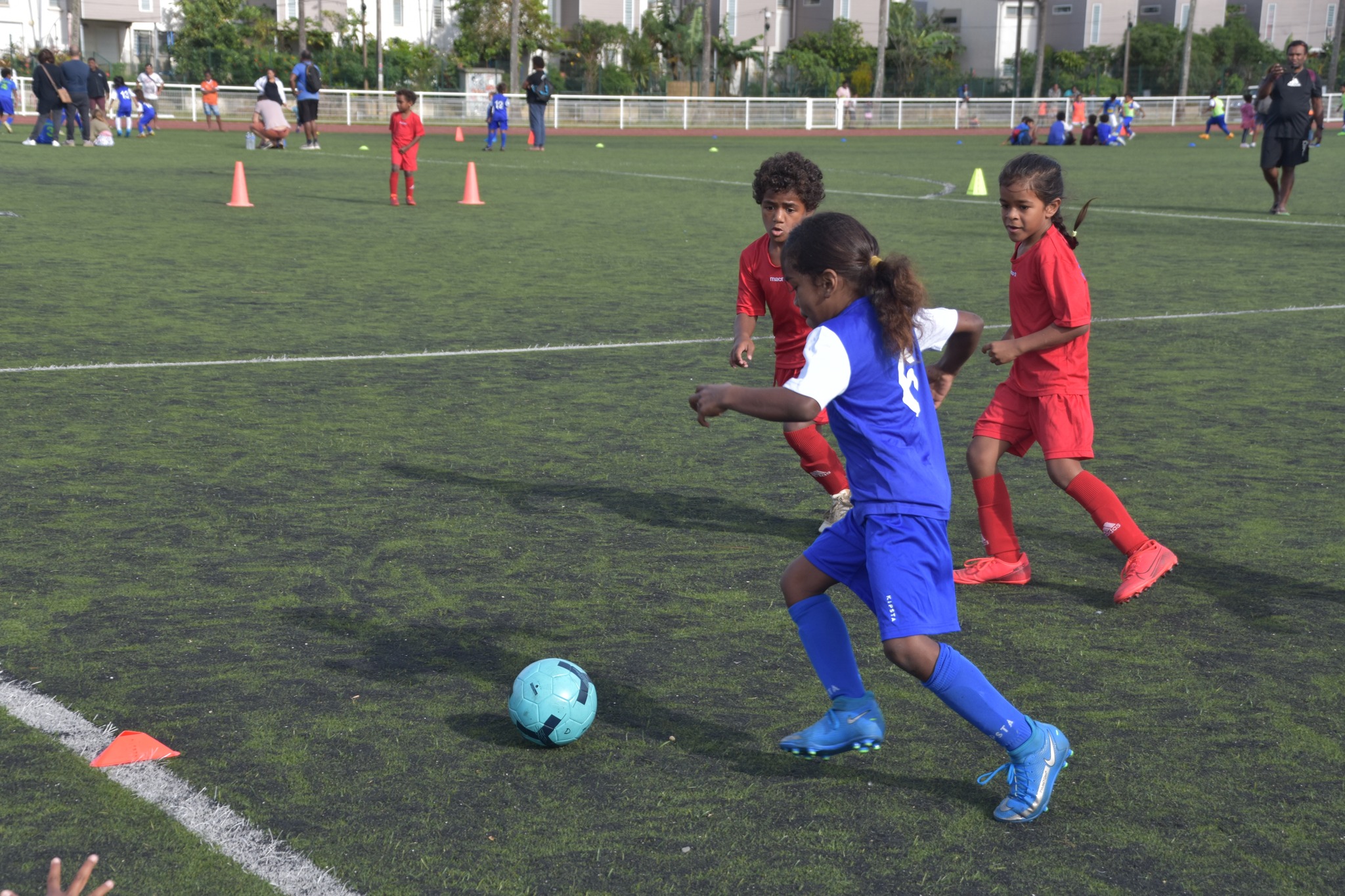 Les jeunes footballeurs et footballeuses à l'honneur ce samedi 1er octobre; avec le MILO DAY organisé par l'ASC GAÏCA football.