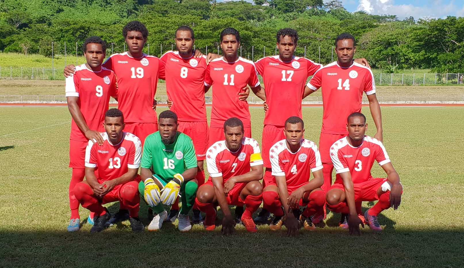 Avec son numéro 19, Cameron WADENGES fêtait le 17 novembre 2018, sous l'ère du coach Thierry SARDO, son 1ère Sélection A avec l'équipe de Calédonie.