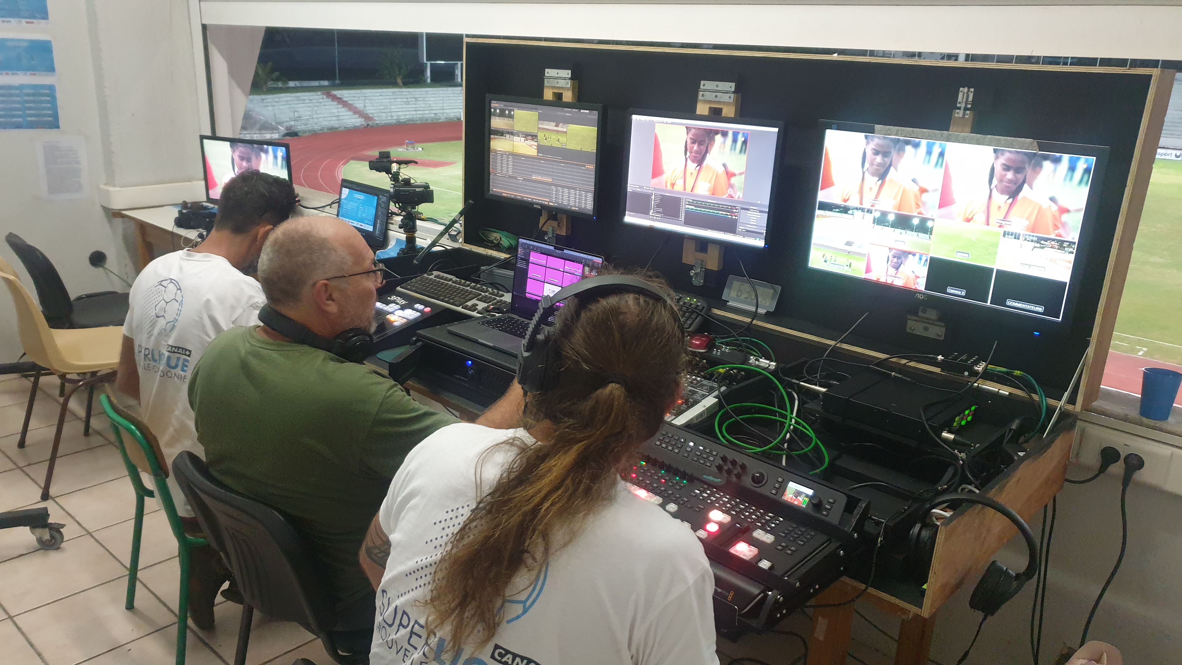 La régie TV à Numa Daly. Crédit Photo : FCF
