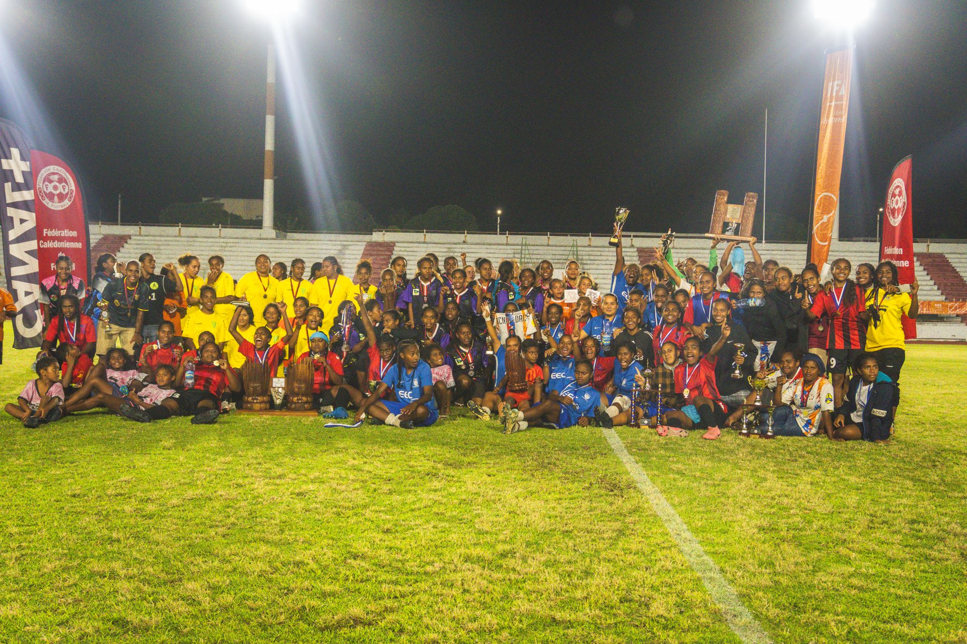 FOOTBALL FÉMININ U16 et SENIORS - SAISON 2025