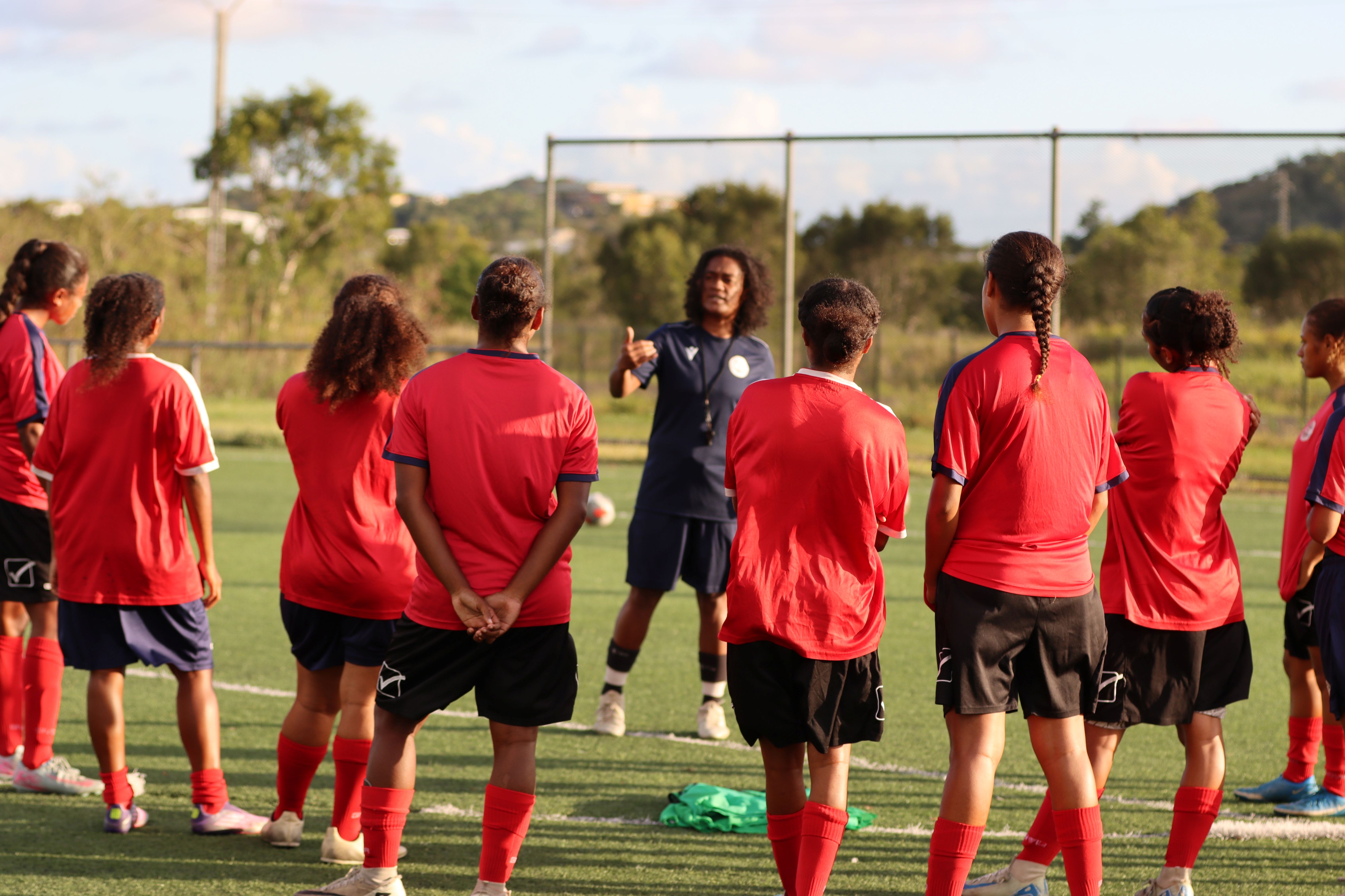 Christelle WAHNAWE a pris la tête de la Sélection A Féminines de Nouvelle-Calédonie. Crédit Photos : FCF
