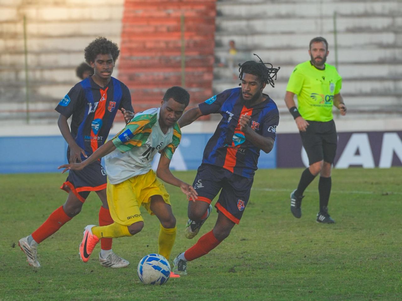 GAICA bat MAGENTA et prend la tête, HIENGHENE tombe à domicile face à KUNIE | SUPER LIGUE - J13