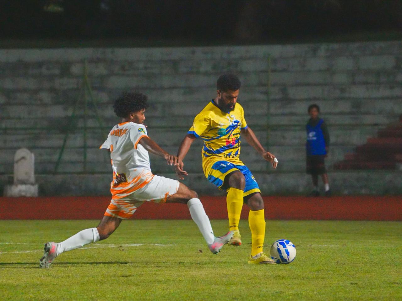 GAICA bat MAGENTA et prend la tête, HIENGHENE tombe à domicile face à KUNIE | SUPER LIGUE - J13