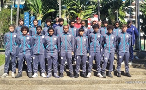 La sélection U16 garçons en route pour la Papouasie-Nouvelle-Guinée.